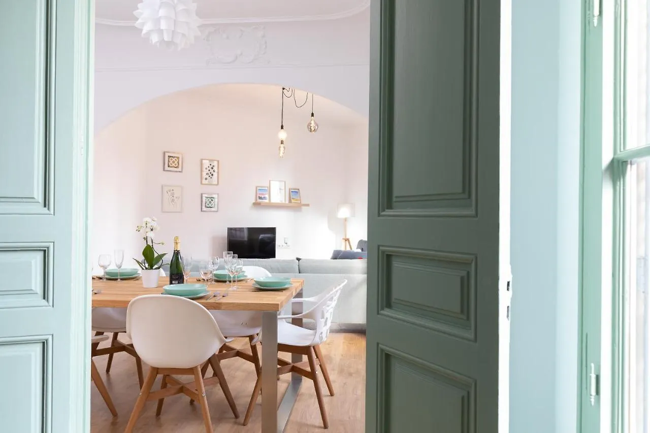 Modernist Family Barcelona Apartment 0*,  Espagne