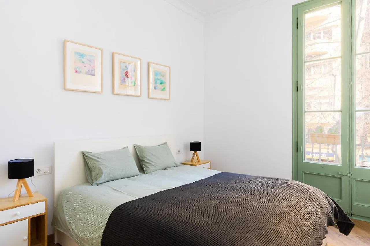 Modernist Family Barcelona Apartment Espagne